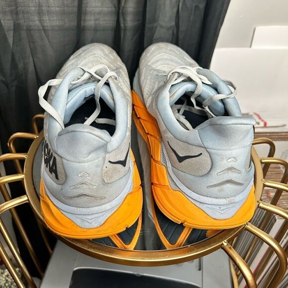 Hoka Arahi 6 Sneakers